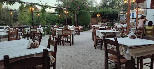 Ilias Grill and Coffee