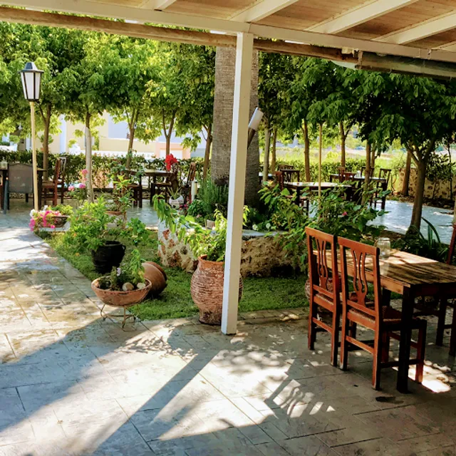 Roxani Restaurant Εστιατόριο Ρωξάνη