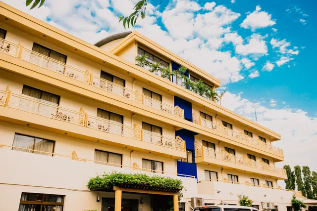 Peninsula Hotel Dar es Salaam