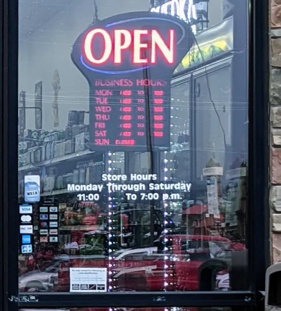 Liquor & Wine Outlet