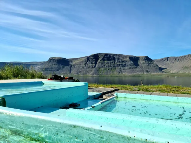 Pollurinn hot springs