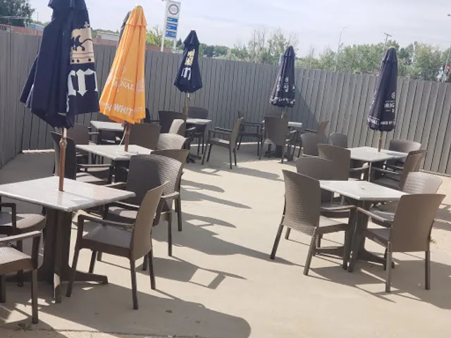 The Flats Eatery + Drink