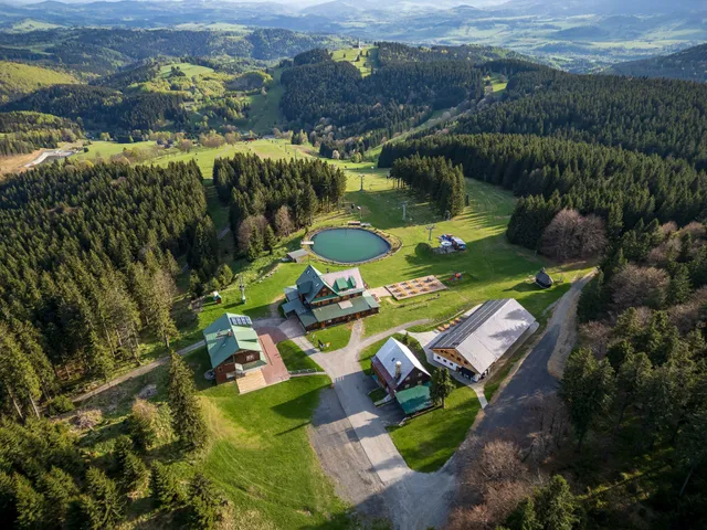 MOUNTAIN HOTEL Paprsek