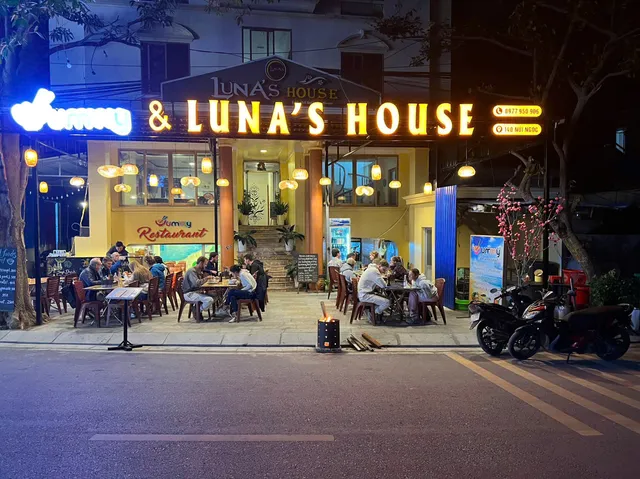 Luna's House Hostel