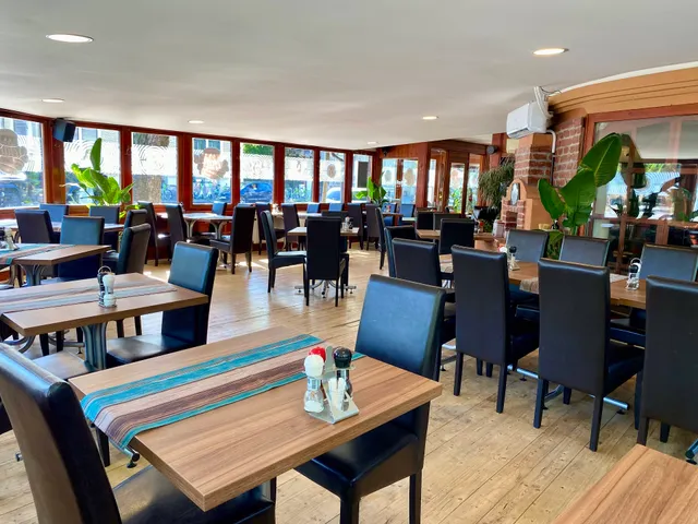 Stefánia Pizzéria és Étterem