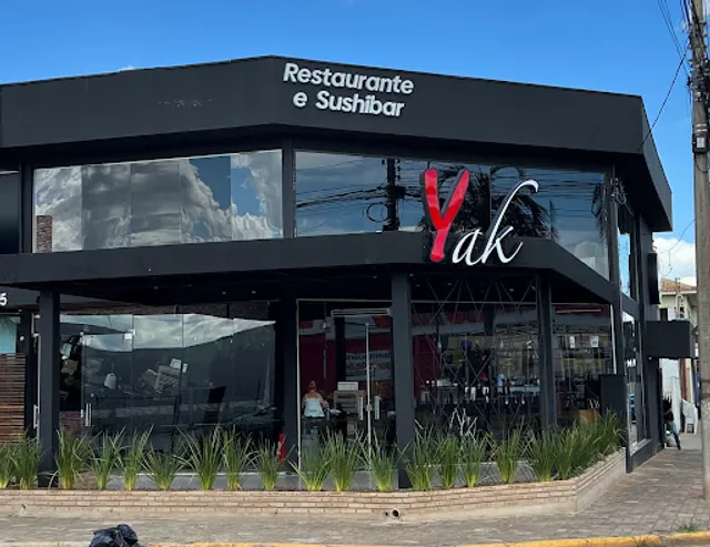 Yak Sushi Bar e Restaurante - reviews,open hours,photo spots, things to do | WanderBoat AI Trip Planner