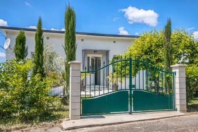 GITE VILLA MAISON BLANCHE TULLE