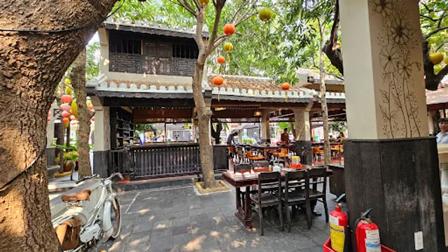 Ngon Thi Hoa Restaurant