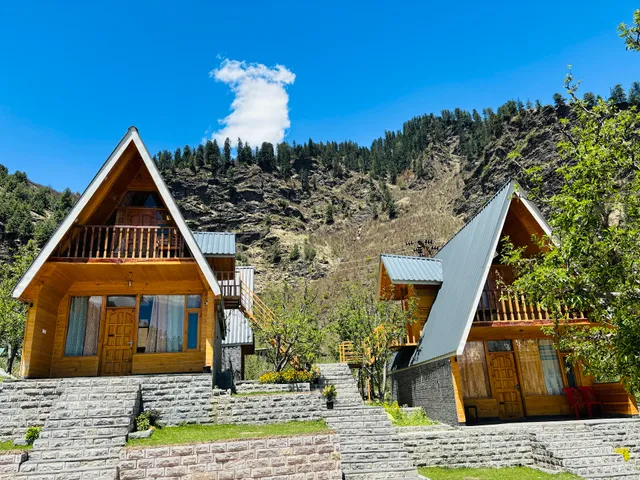 Sky One Ski - 4 Star Luxury Hotel in Solang Valley Manali | Family Hotel in Solang Valley