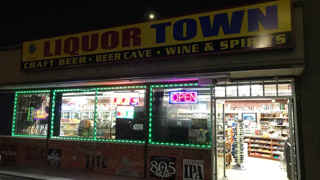 LIQUOR TOWN