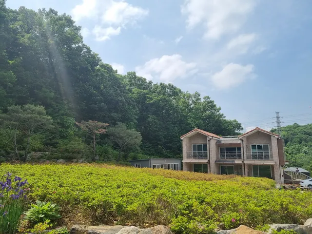 풀꽃향기 펜션