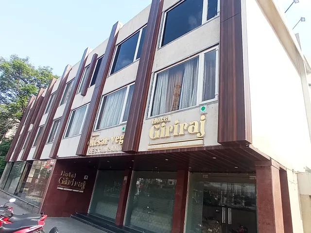 Hotel Giriraj