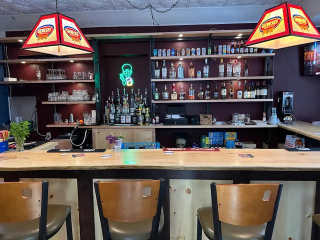 Side Cuts Sandwicherie & Saloon