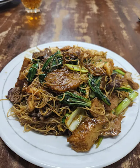 Kwetiaw Goreng Istimewa Ny. Boen