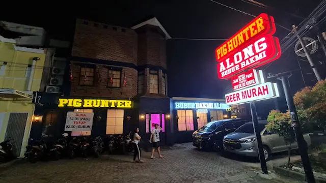 Pig hunter Taman Palem