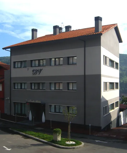 Berri Versalles hotela