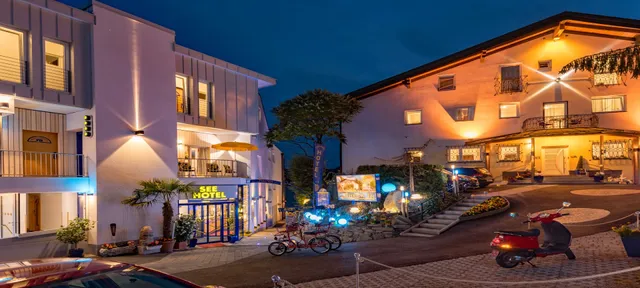 BARRY MEMLE SeeResort