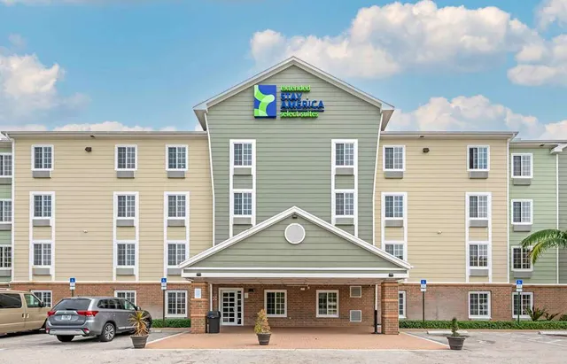 Extended Stay America Select Suites - Lake Worth