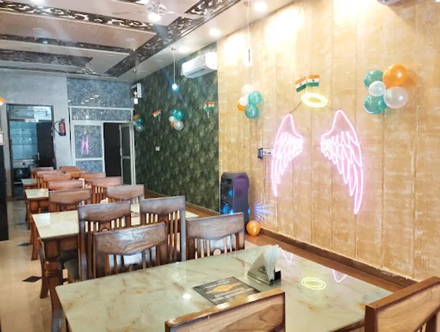 New Highway King Restaurant And Hotel