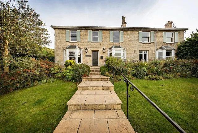 Malvern View Bed & Breakfast. Book direct for best rates.