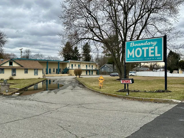 Boundary Motel