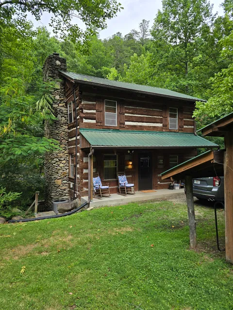 The Lindsey Mill Cabin