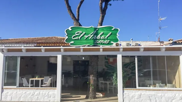 EL ARBOL TAPAS