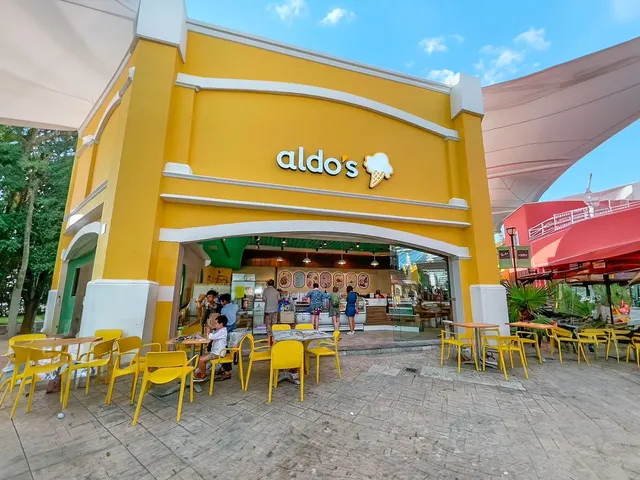 Aldo's Gelato | La Isla I