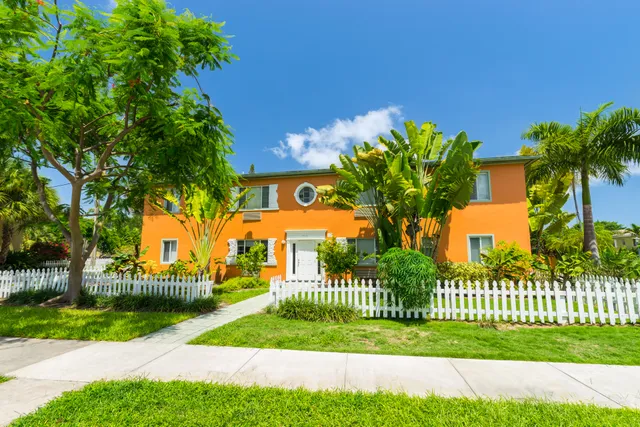 Design Place Miami Apartments