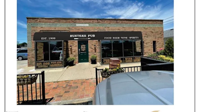HUNTERS PUB - SPORTS BAR