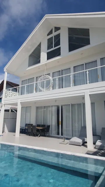 Sea Lover Beachfront Pool Villa