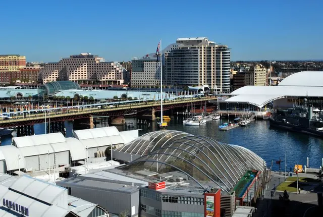 Metro Apartments on Darling Harbour
