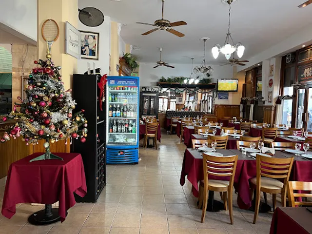 Javi's Parrilla Restaurant & Cafeteria