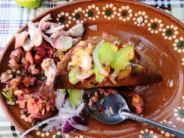 Mariscos y Tortas Ahogadas Rickys