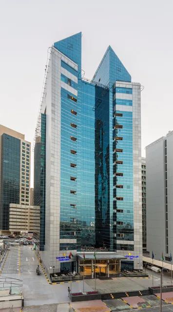 Golden Tulip Media Hotel