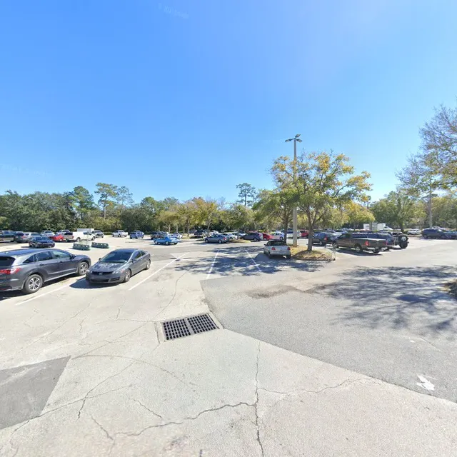 Lake Forest Village Shoppes