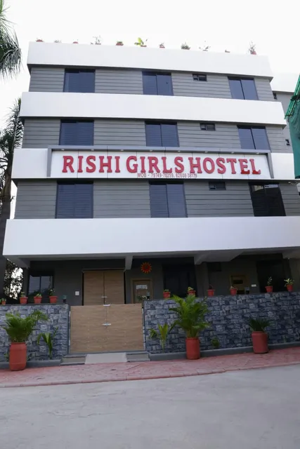 Rishi Girls Hostel & PG Rooms (Vijay Nagar Indore)
