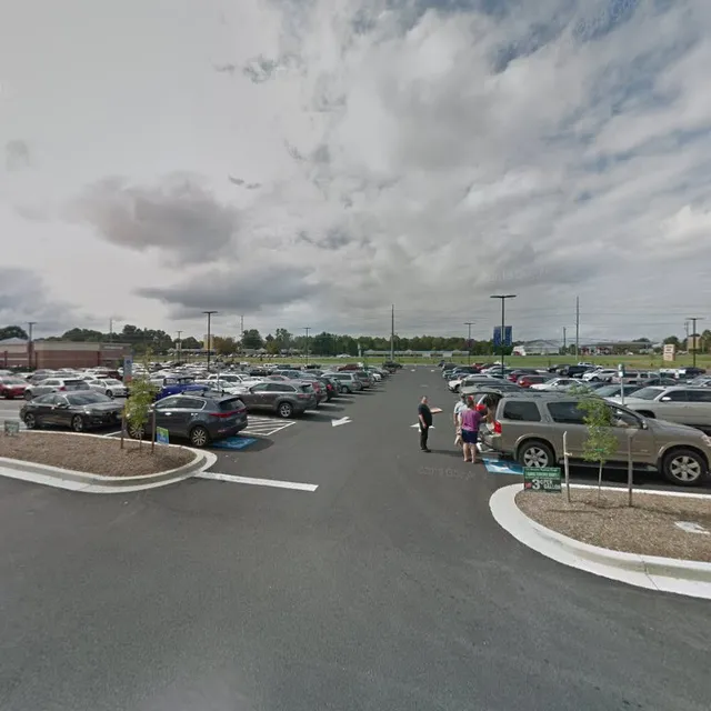 Shoppes at Apple Greene