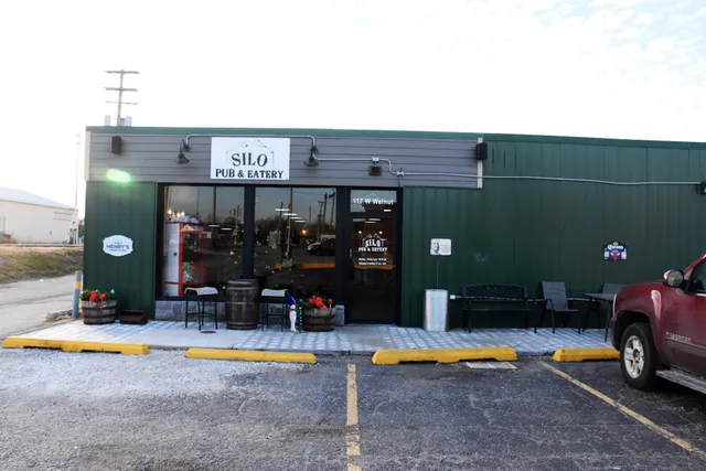 Silo Pub & Eatery