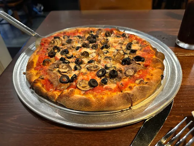 River Oaks Pizzeria - Carolina Forest