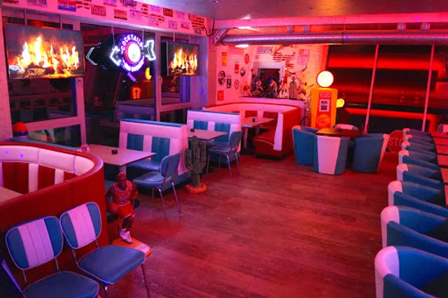 Freeway American Restaurant