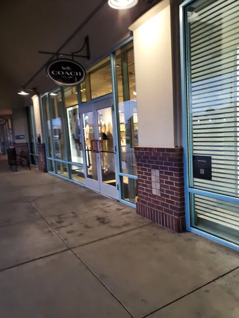 COACH Outlet