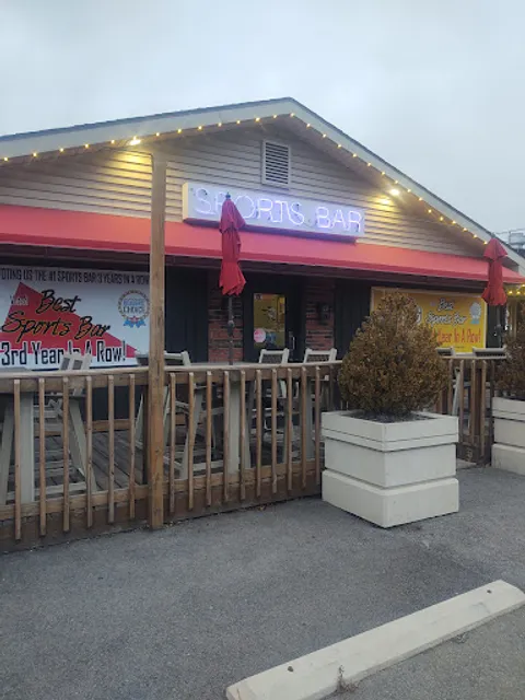 Chevvy's Pizza & Sports Bar