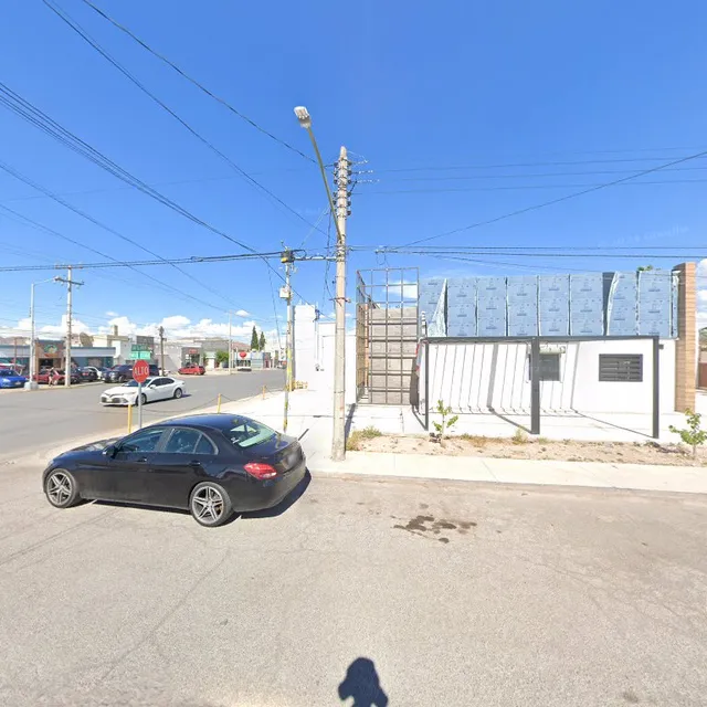 Comadres y Compadres