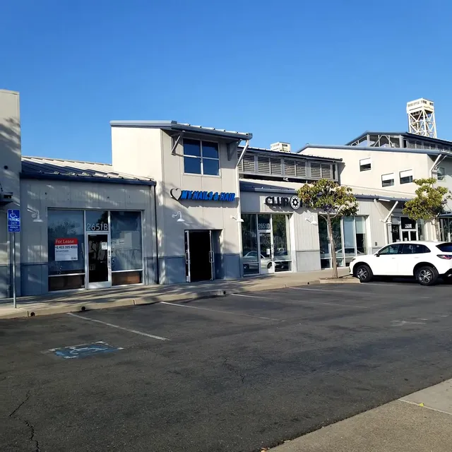 Bridgeside Shopping Center