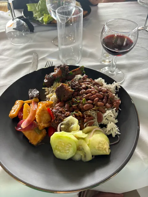 Ti Auguste Table Paysanne