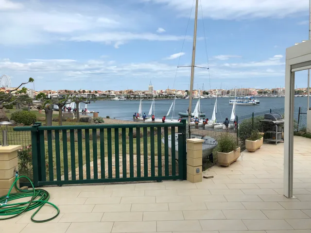 Marina Cap d'Agde: location villa de vacances PMR accès handicapé vue sur mer standing(Cap d´Agde)