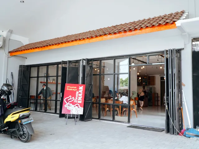 Warung Enaak