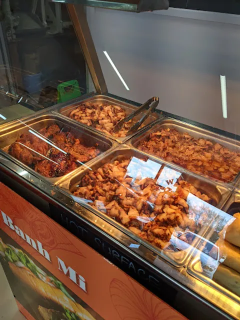 Le's Bakery in wallan