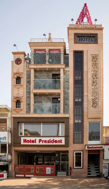 Hotel President